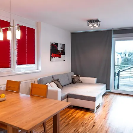 Apartment Z_woerthersee-apartment Mit Privatem Seezugang
