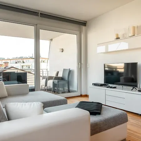 Apartment Z_woerthersee-apartment Mit Privatem Seezugang *