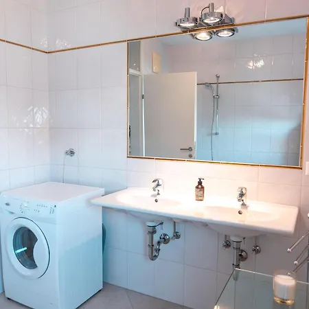 Apartment Z_woerthersee-apartment Mit Privatem Seezugang *